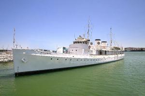 USS Potomac AG-25