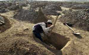 grave_digging_afghan