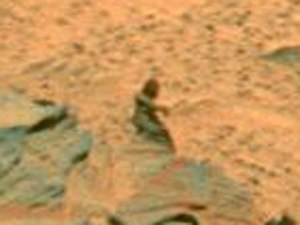 Mars humanoid statue